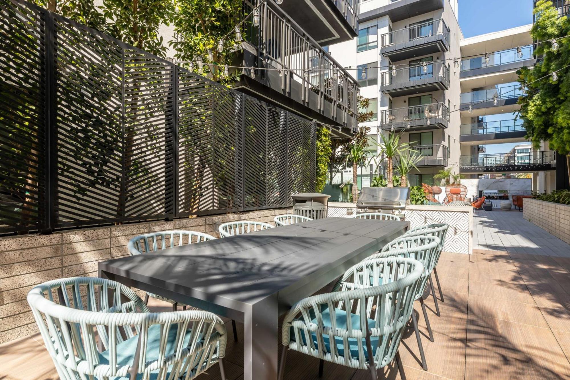 Luxury In Hollywood With Pool I Gym I Free Parking